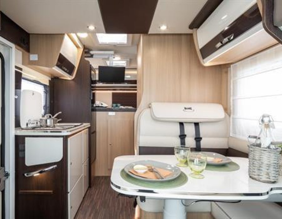 AUTOCARAVANA MCLOUIS PERFILADA MC4 231 MALLÓN BETANZOS 2